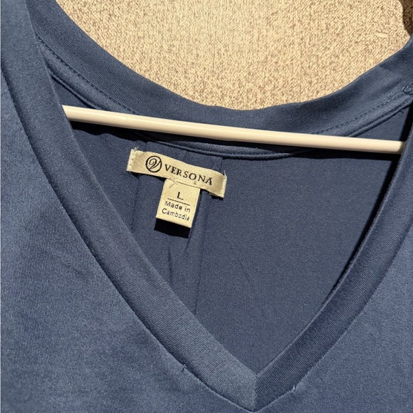 Versona Navy V-Neck Short Sleeve Top - Picture 2 of 5